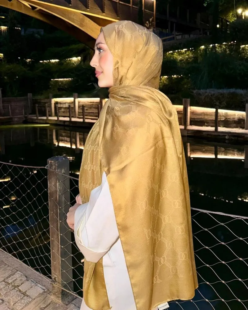 Bal Köpüğü Imannoor Monogram Zincir Desen Pamuk Jakar Şal · görsel 2