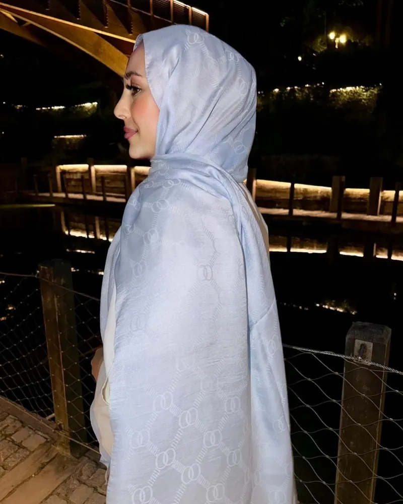 Bebe Mavi Imannoor Monogram Zincir Desen Pamuk Jakar Şal