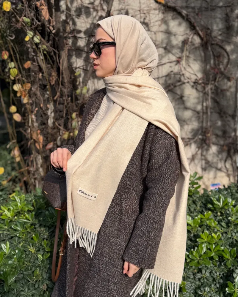 Bej İthal Kaşmir Atkı