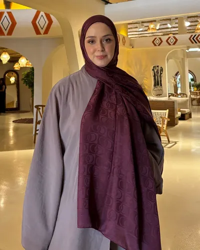 Bordo Imannoor Küçük Dama Desen Pamuk Jakar Şal · Bordo Imannoor Küçük