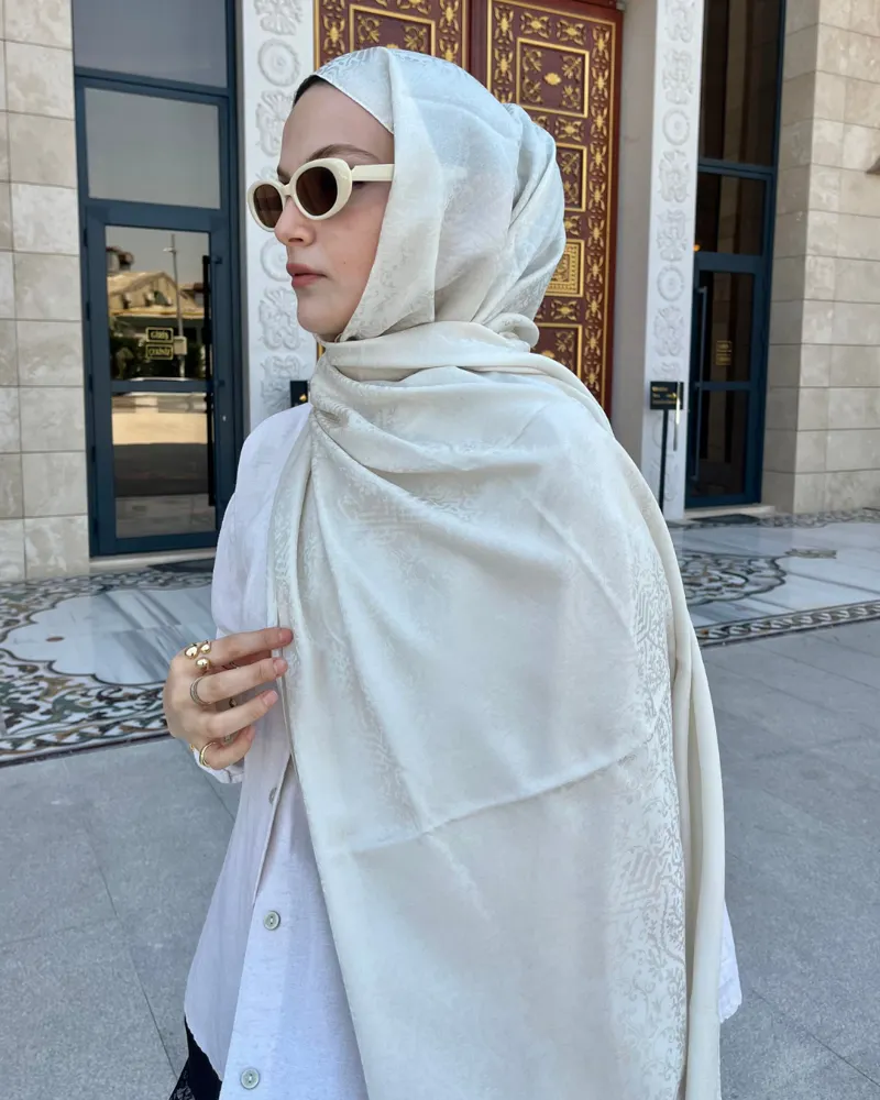 Ekru Lavin Desen Jakar Şal