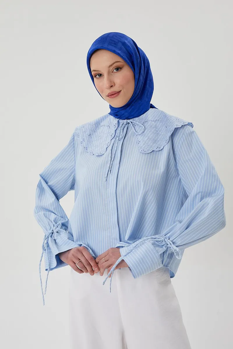 Saks Mavisi F Desen Parlak Jakar Eşarp