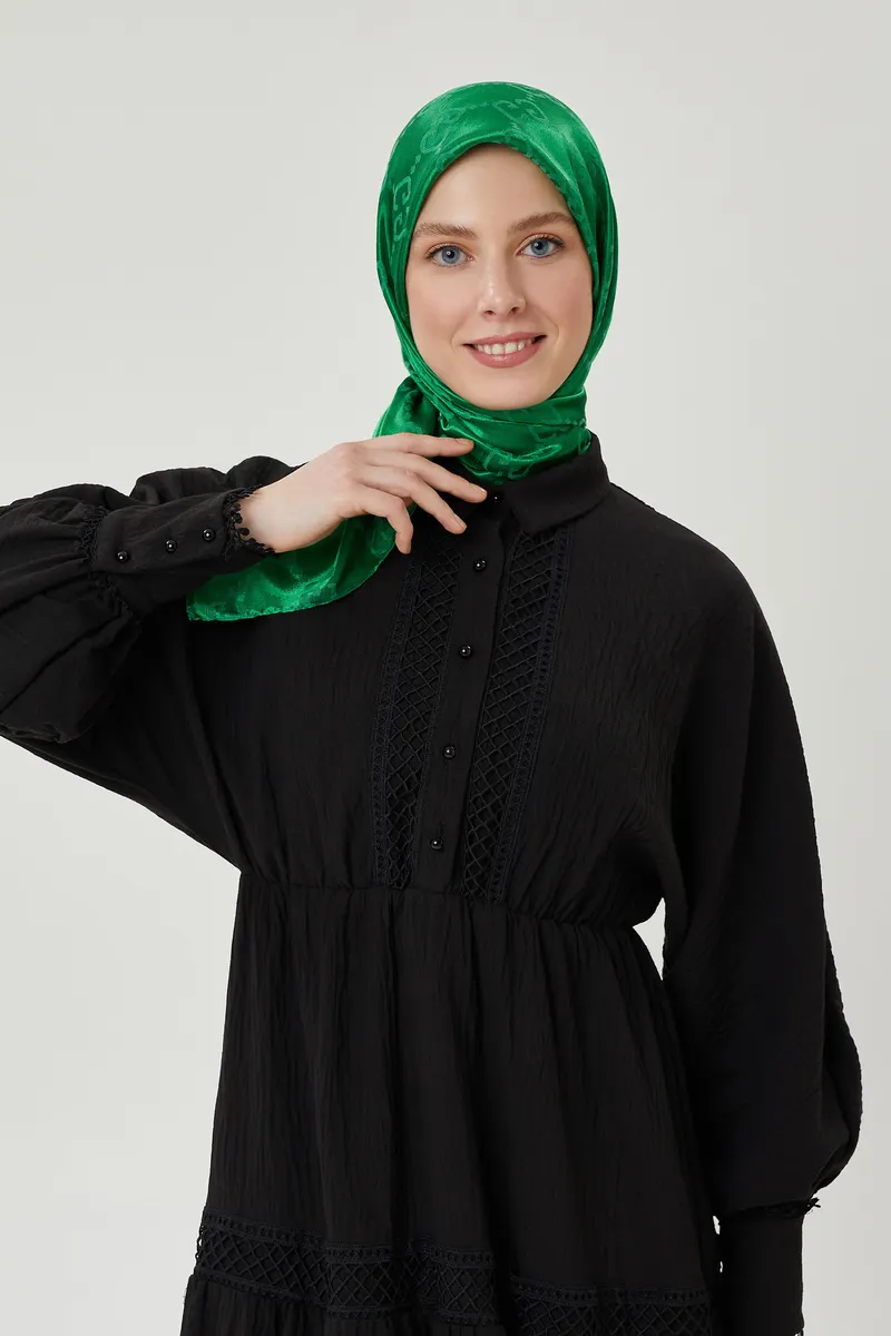Benetton G Desen Parlak Jakar Eşarp