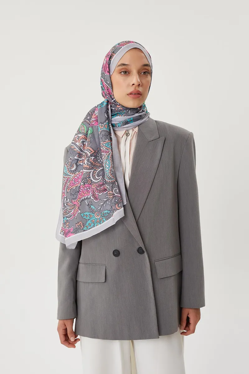 Gümüş & Gri Retro Desen Şal · görsel 2