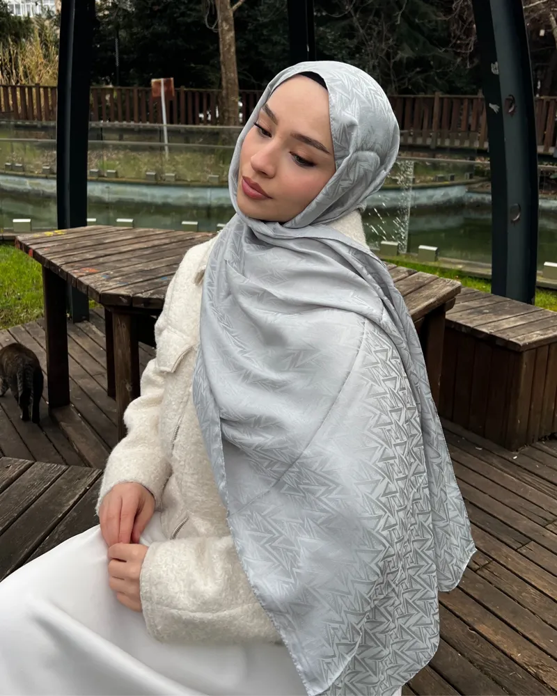 Gümüş Triya Desen Jakar Şal