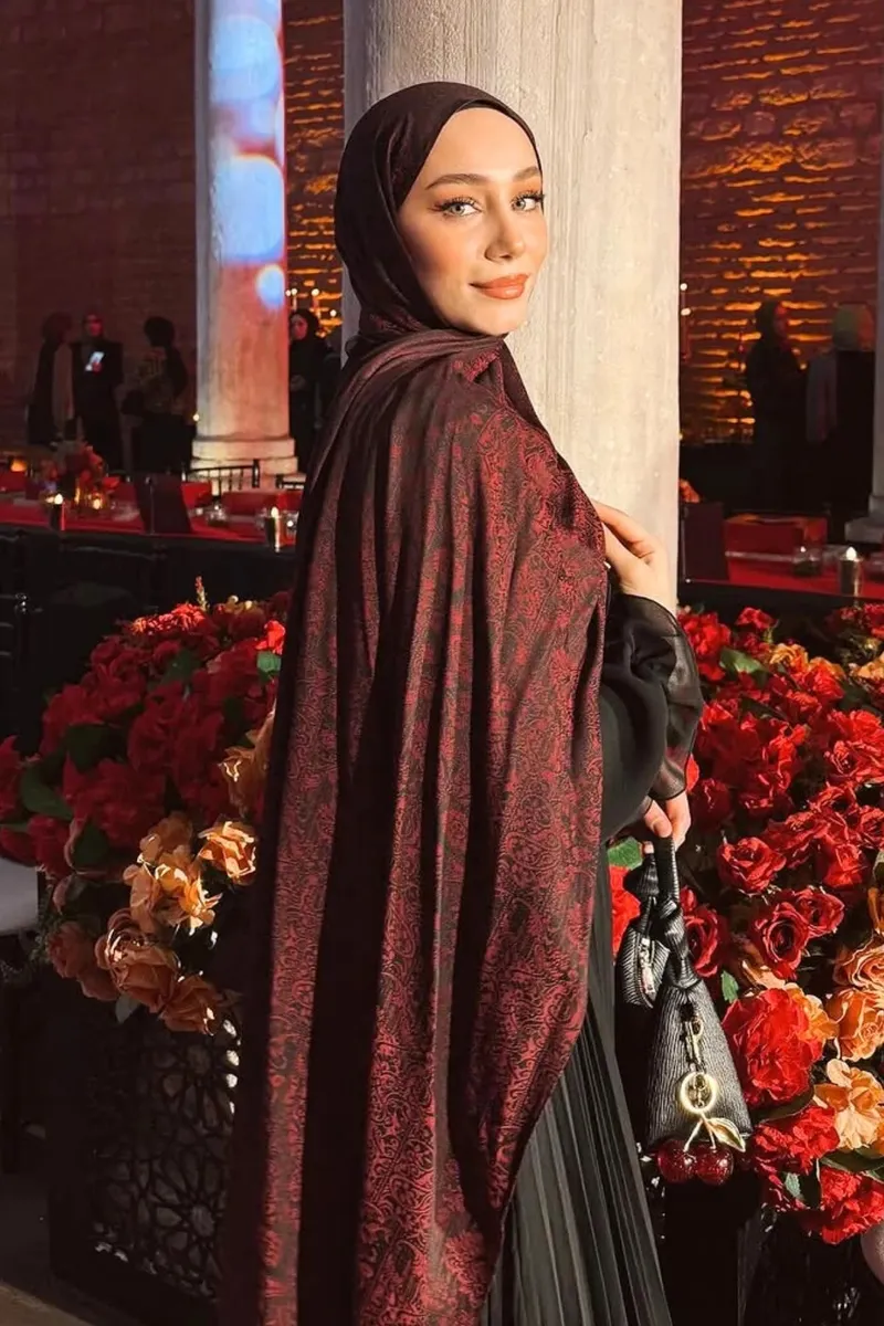 Siyah-Bordo Henna Desen Çift Taraflı Şal