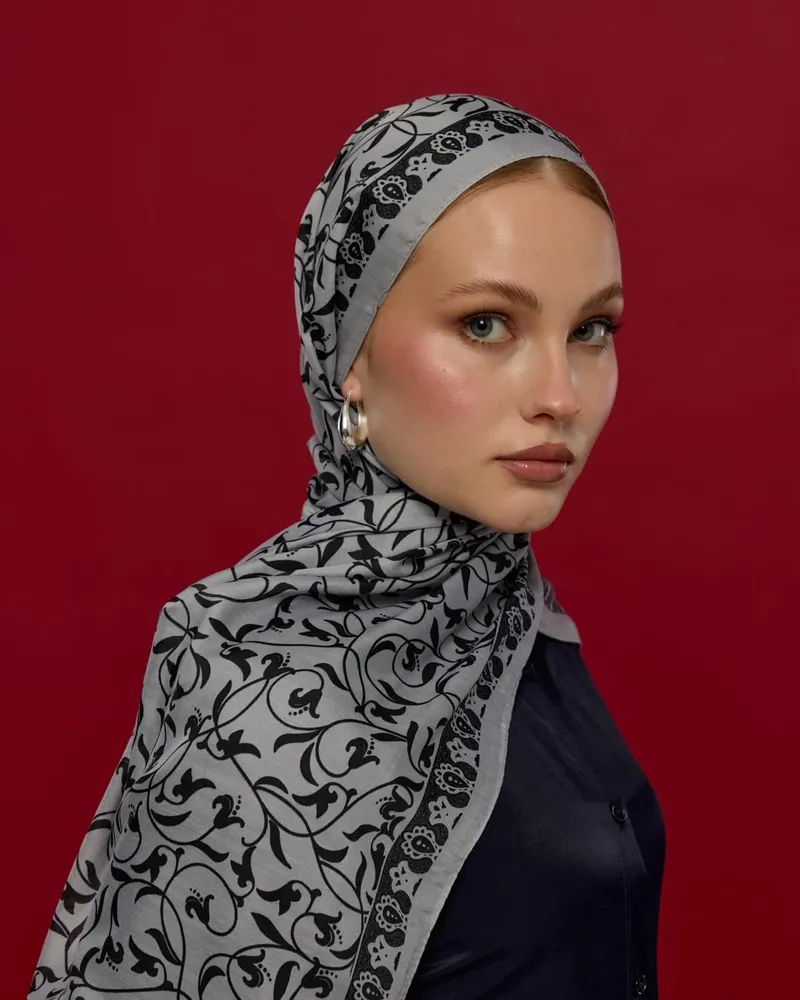 İnci & Siyah Lale Bahçesi Desen Şal - 66