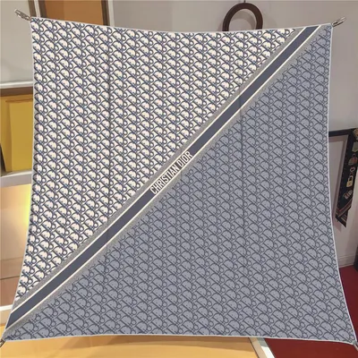 İthal Bej & Gri D Desen Twill İpek Eşarp · Bej
