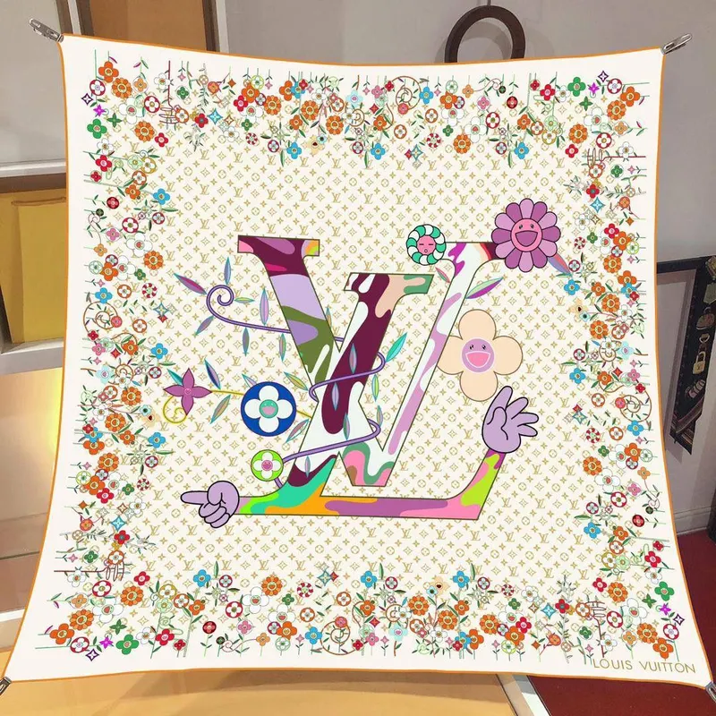 İthal Bej LV Flower Desen Twill İpek Eşarp