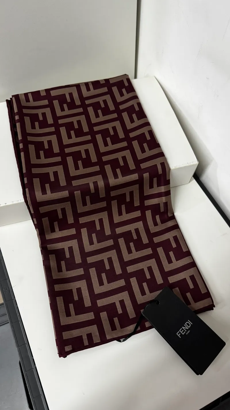 İthal Çikolata F Desen Twill İpek Eşarp