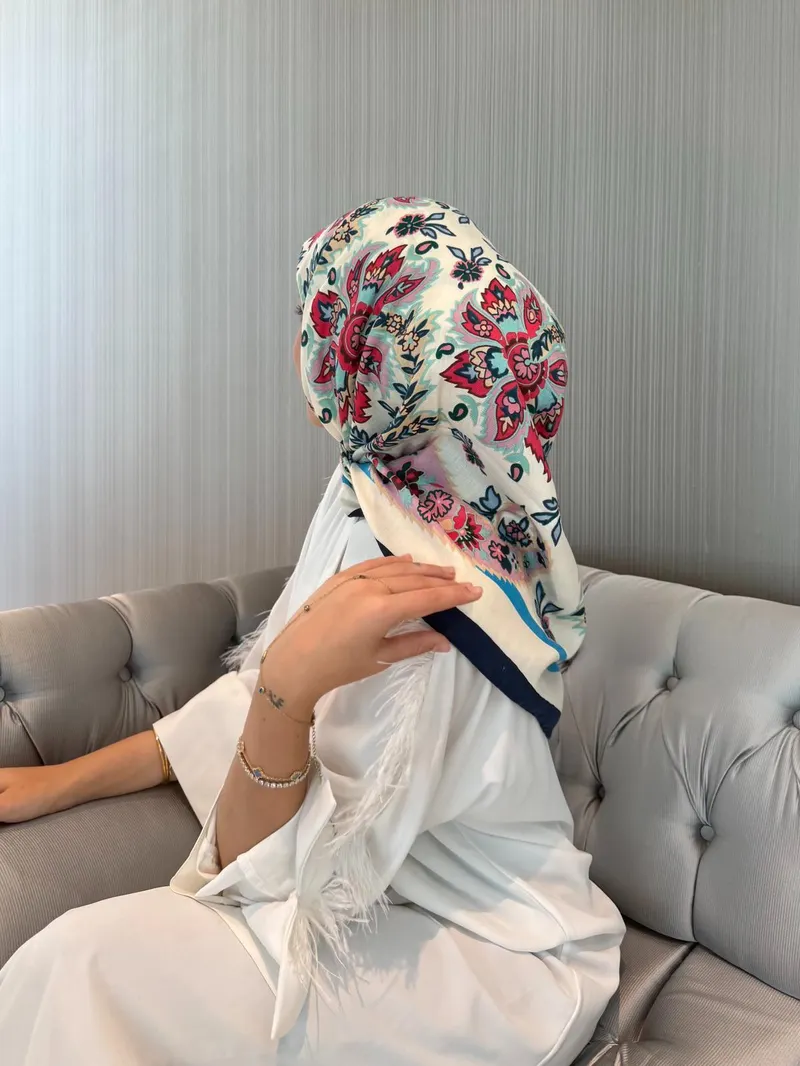 İthal Lacivert & Bej E 3 Yün Kaşmir Eşarp