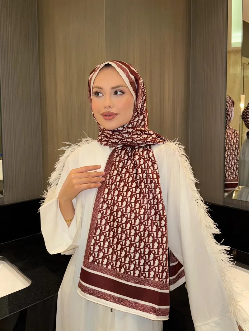 İthal Siyah & Kırmızı CD Desen Twill İpek Şal