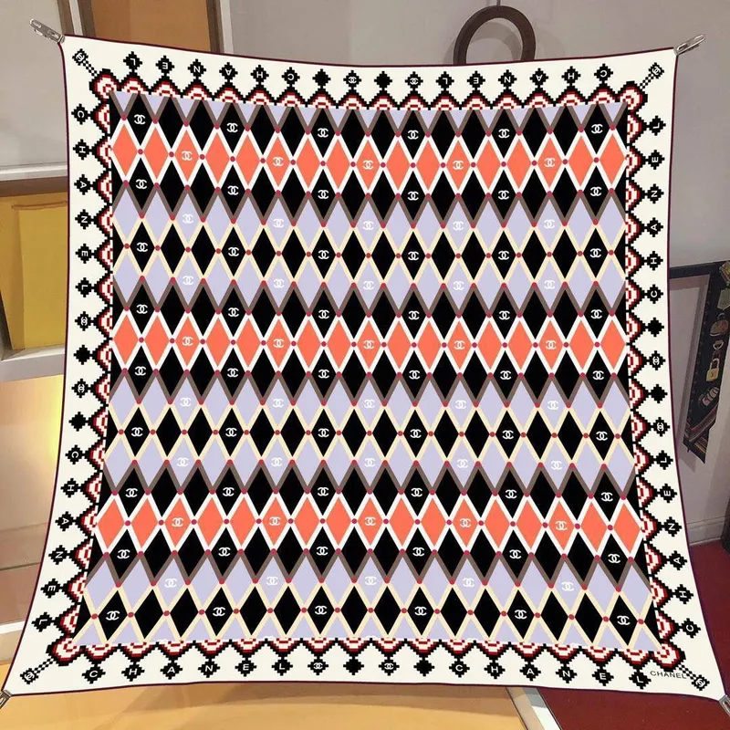 İthal Siyah & Turuncu CH Desen Twill İpek Eşarp