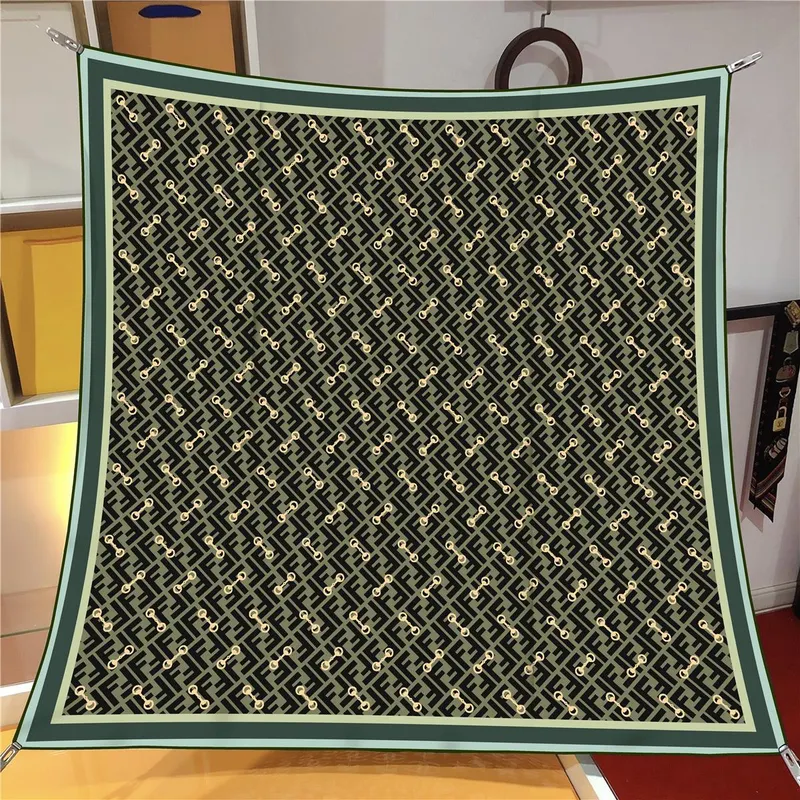 İthal Soft Yeşil & Haki F Kilit Desen Twill İpek Eşarp