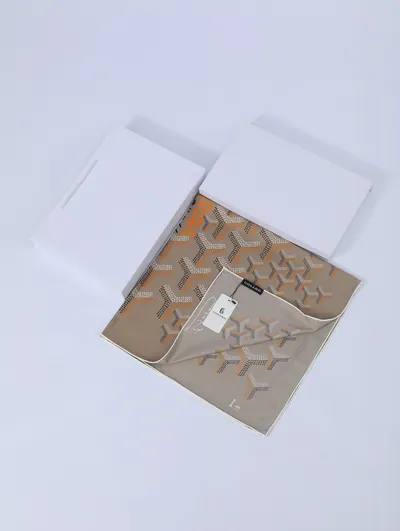 İthal Vizon GY Desen Twill İpek Eşarp · Vizon