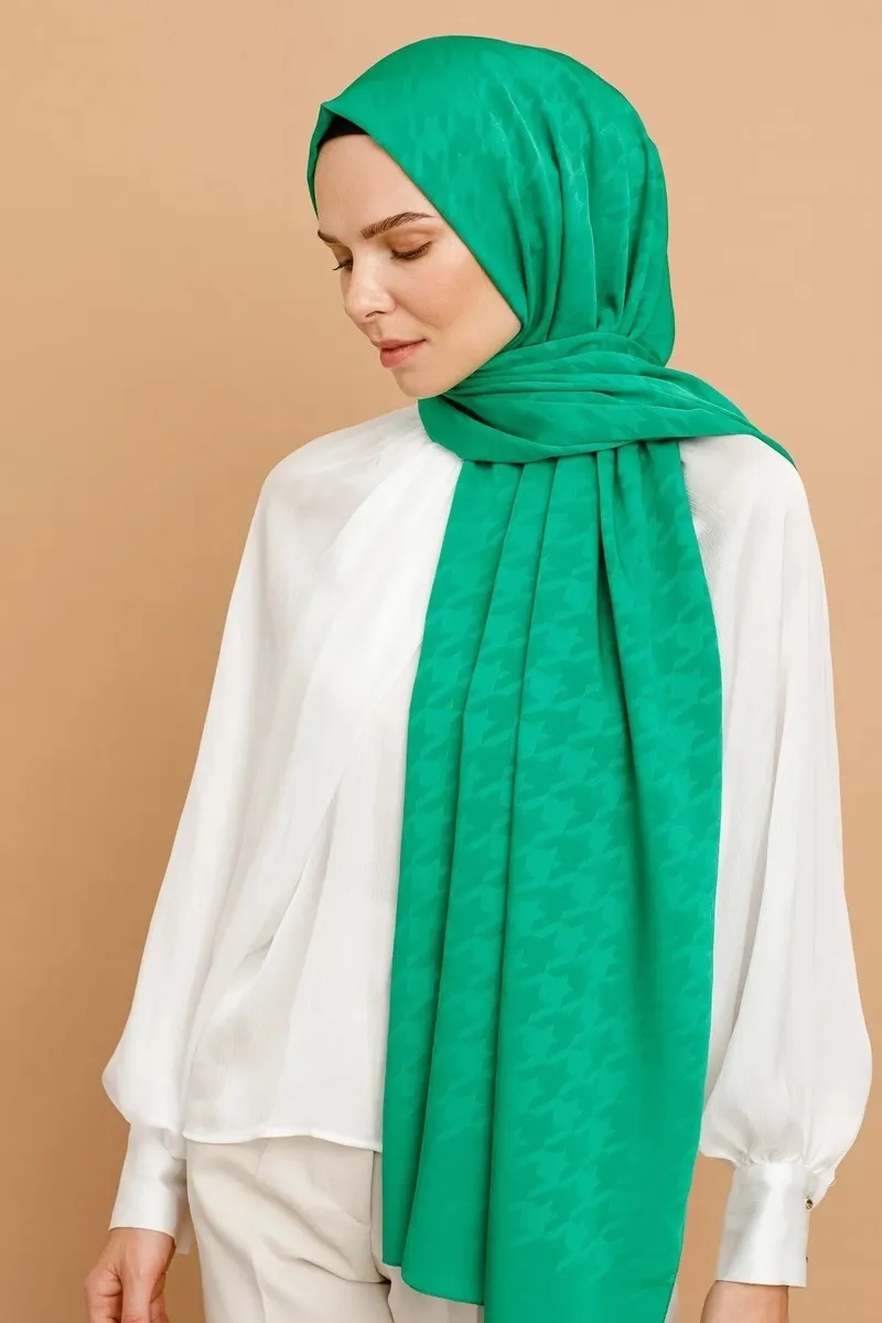 Benetton Yeşili Kazayağı Desen İpeksi Jakar Şal