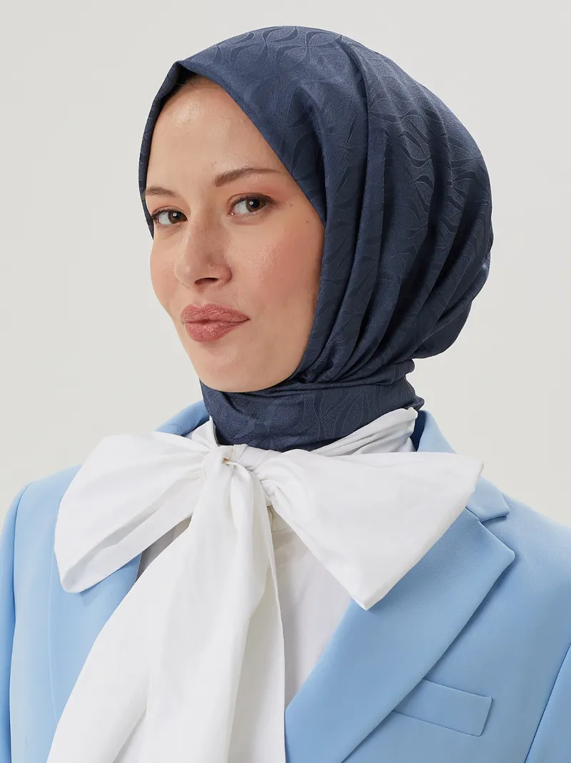 Koyu Füme Shine Desen Jakar Şal