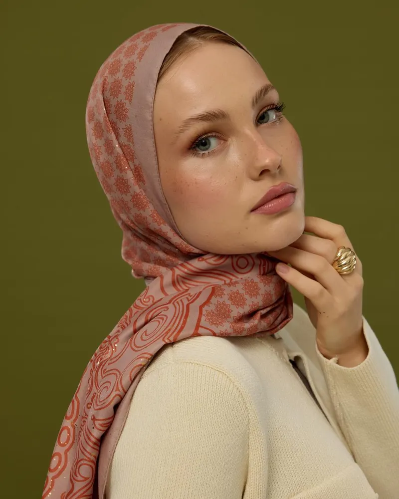 Krem Gölgesi & Kiremit Bala Hatun Desen Şal - 30