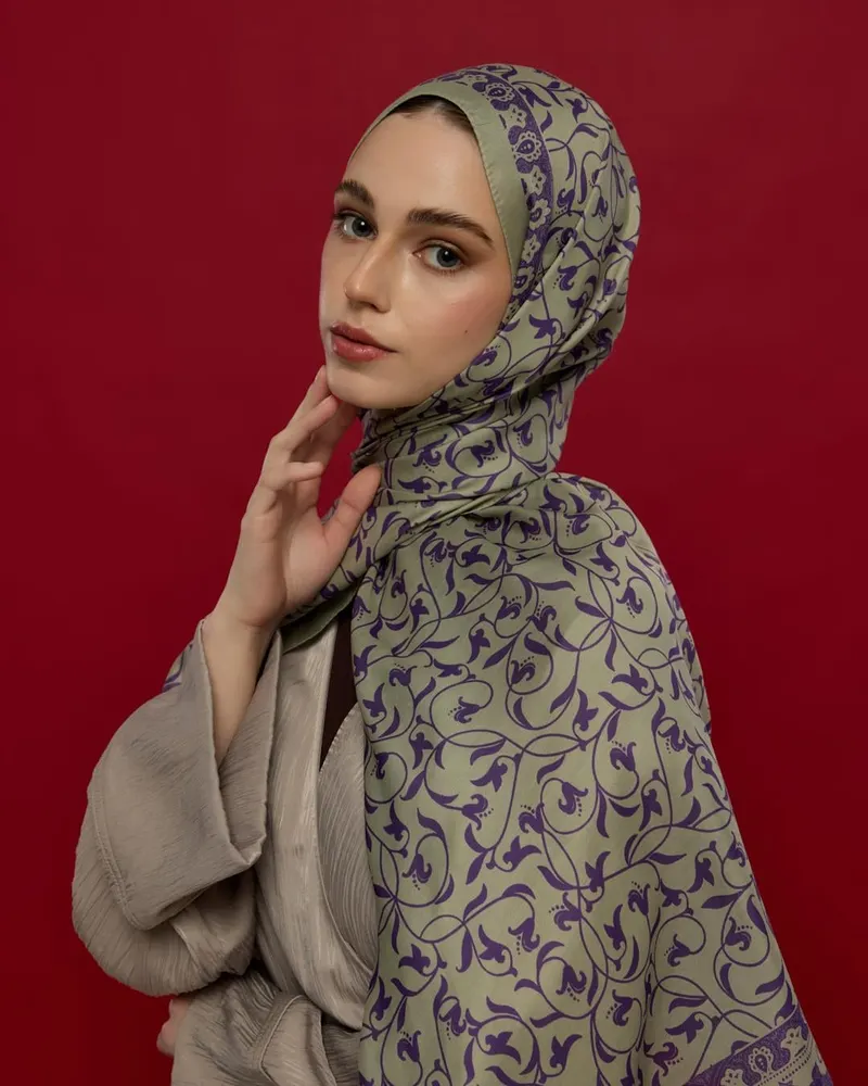 Krem Zencefil & Menekşe Lale Bahçesi Desen Şal - 04