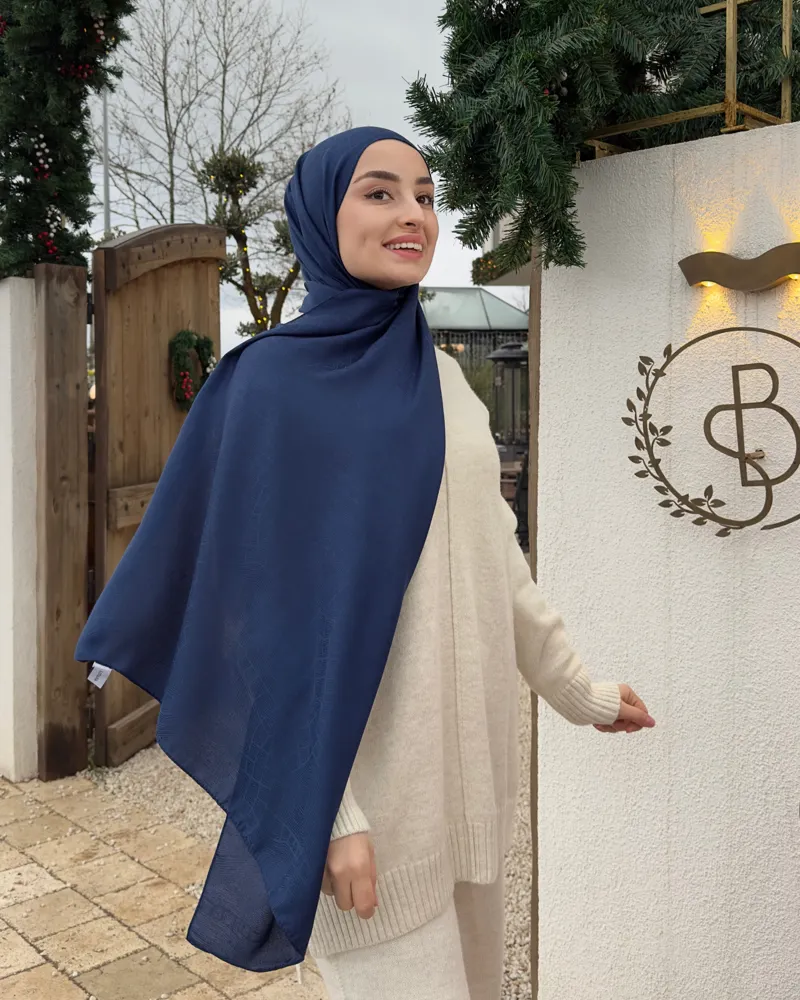 Lacivert Döngü Desen Jakar Şal