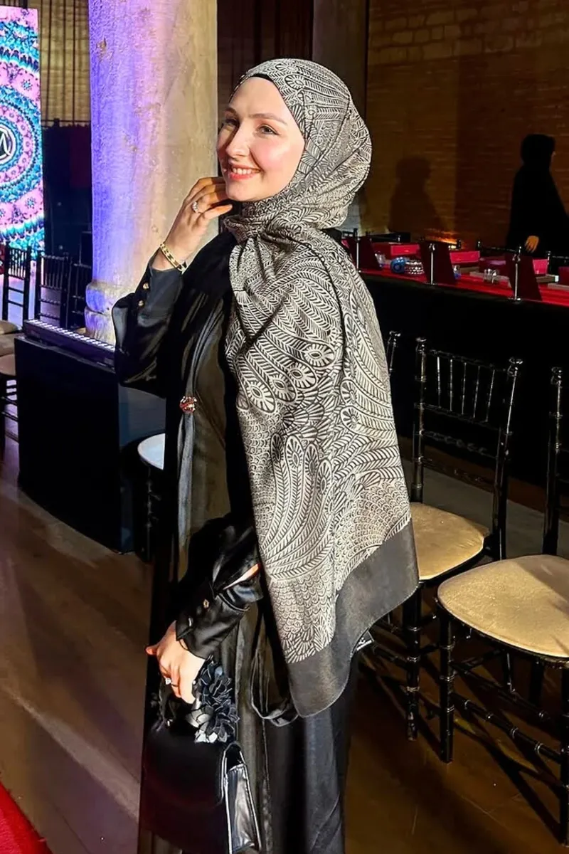 Siyah-Siyah Mayra Desen Çift Taraflı Şal