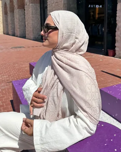 Nude Imannoor