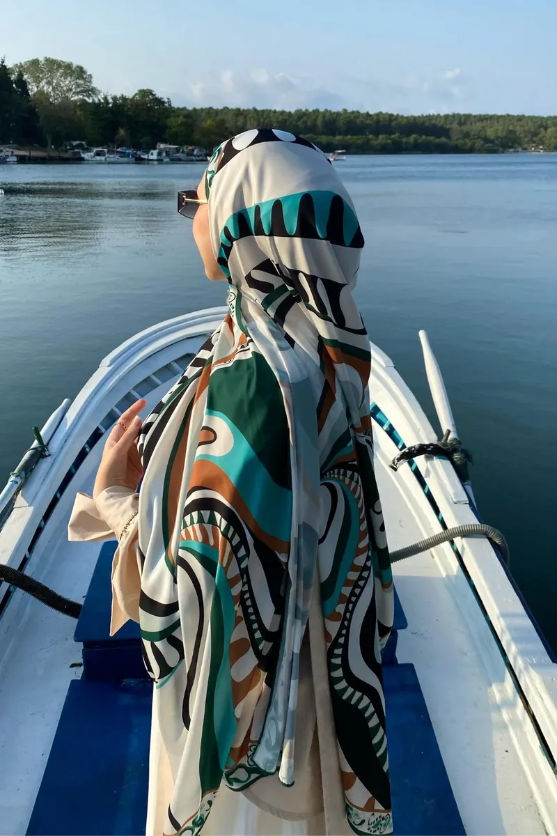 Pastel Haki Dila Desen İpeksi Şal · görsel 2