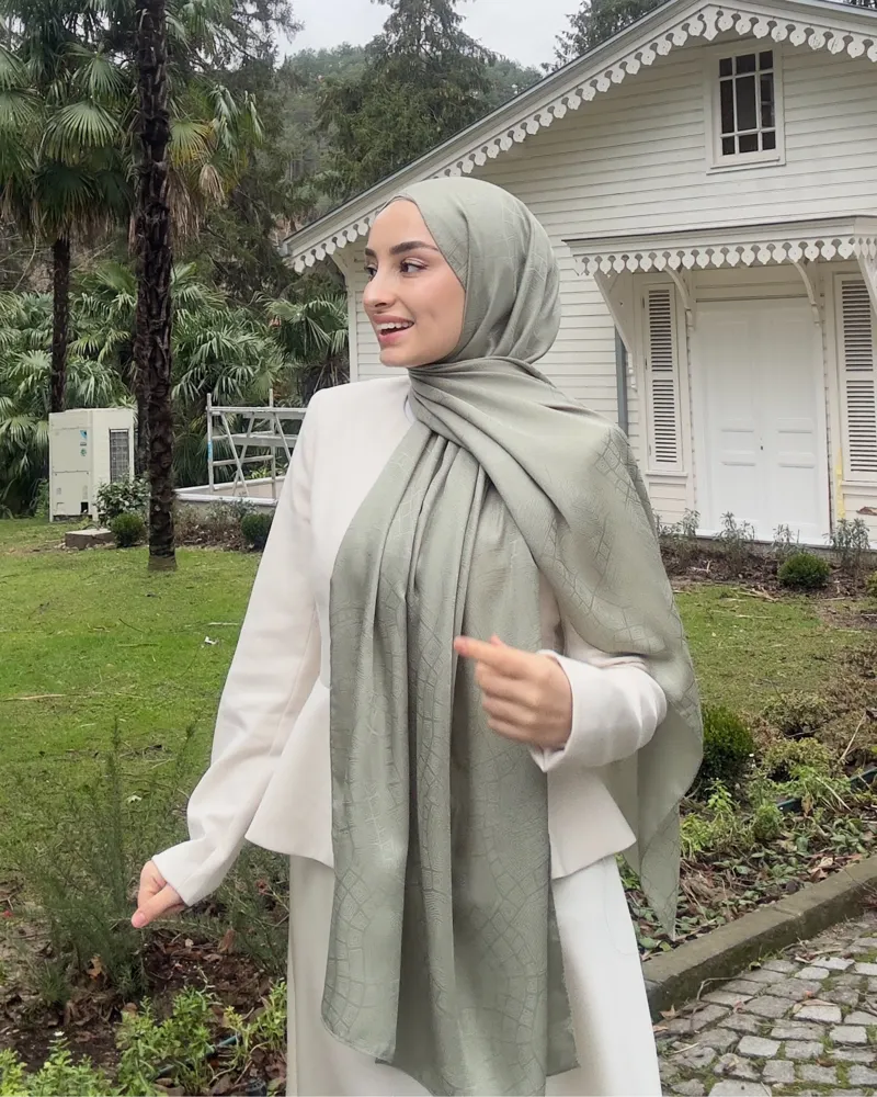 Pastel Yeşili Döngü Desen Jakar Şal