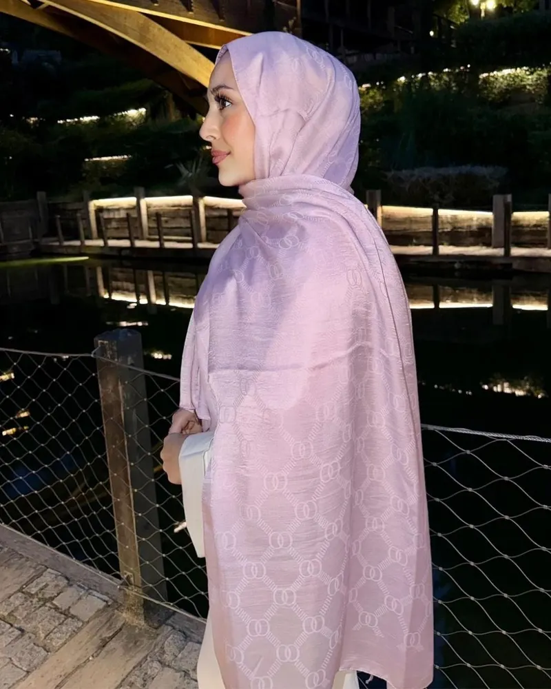 Şeker Pembe Imannoor Monogram Zincir Desen Pamuk Jakar Şal · görsel 2