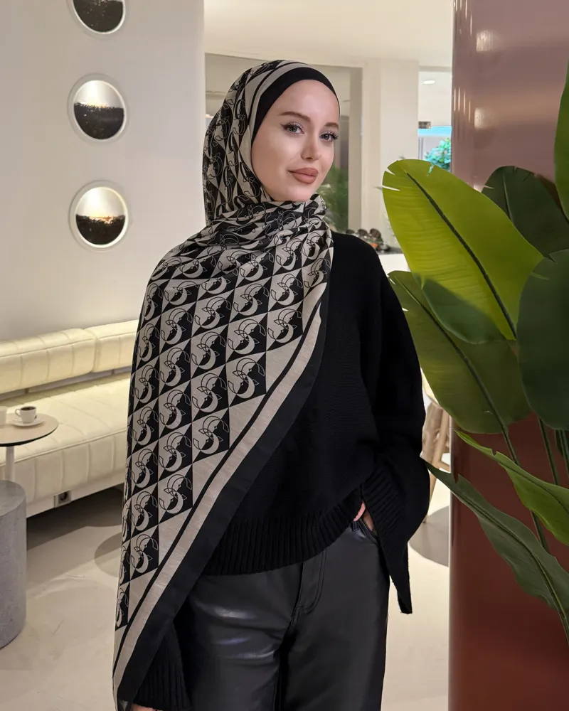 Siyah Legacy Vual İpek Şal