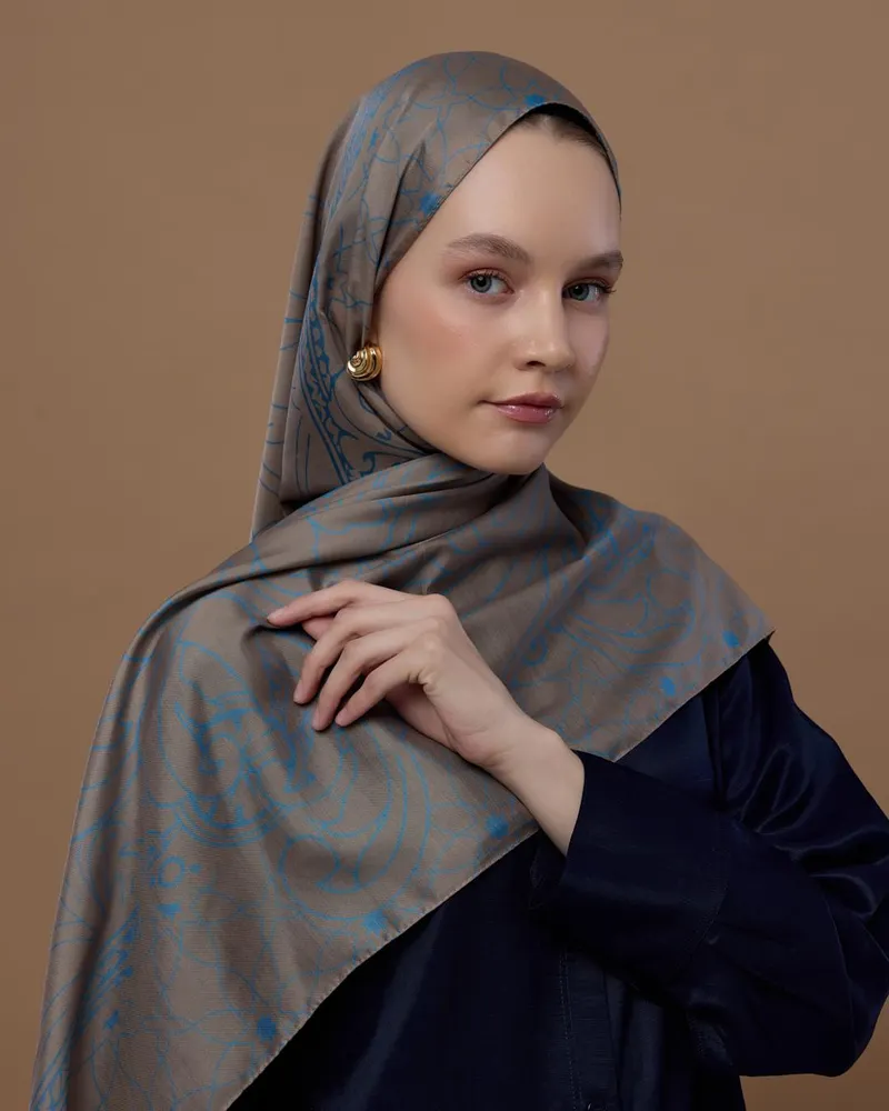 Tarçın Dumanı & Çakıl Mavisi Efsunlu Desen Şal - 52